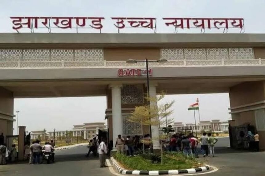 Amit Agarwal arriving at the Jharkhand High Court for his bail hearing regarding the land scam case.