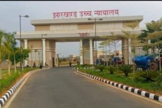 Image depicting the Jharkhand High Court with a gavel representing justice for road accident victims