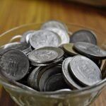 Deoghar shopkeepers and petrol pumps refusing ₹1 and ₹2 coins, leading to public inconvenience.