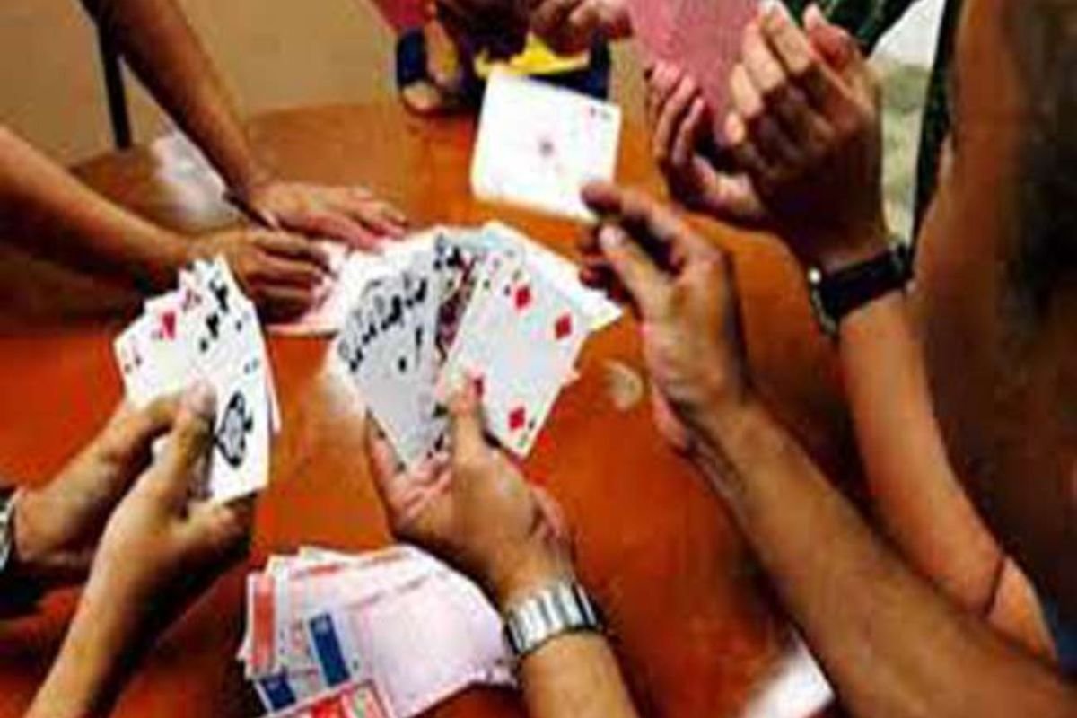 Bokaro News: Police Raid Gambling Den in Bokaro, Seizes Over a Dozen Motorcycles