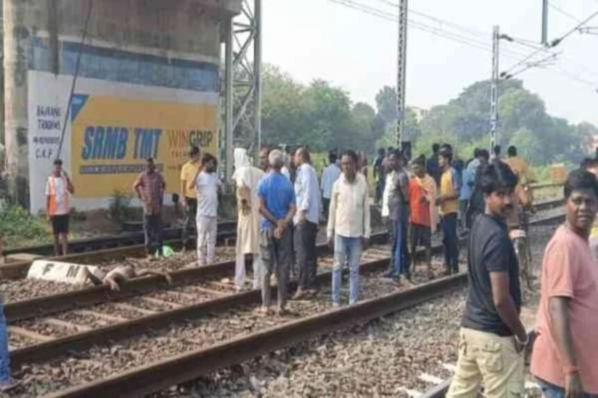 Chakradharpur Railway Over Bridge Suicide Incident - Young Man Jumps Off Railway Bridge