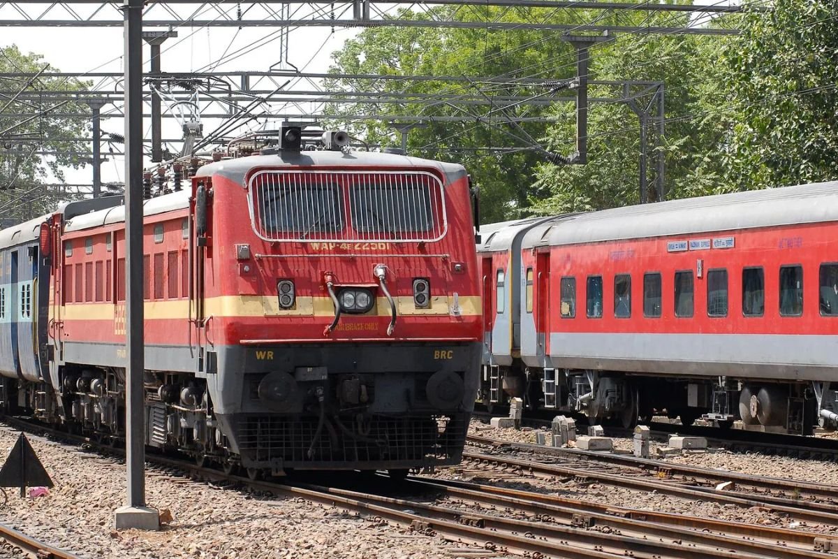 Jharkhand News: Coimbatore – Barauni – Coimbatore Special Train Service to Operate via Ranchi for Diwali and Chhath