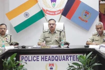DGP meeting in Ranchi discussing election security measures and border check post inspections for 2024 Jharkhand elections.