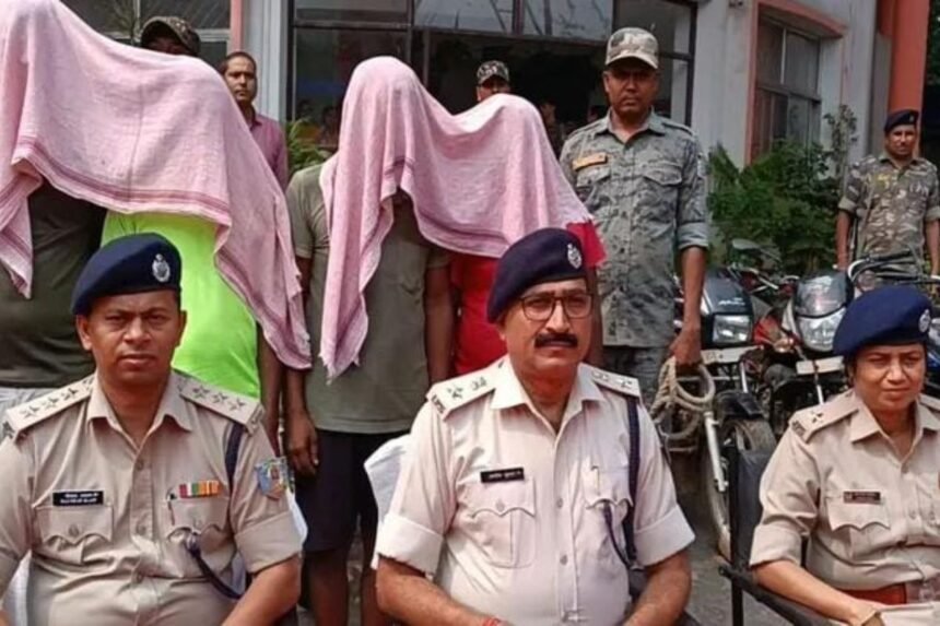 Dhanbad police busts bike theft ring, arrests four suspects, and recovers 10 stolen bikes
