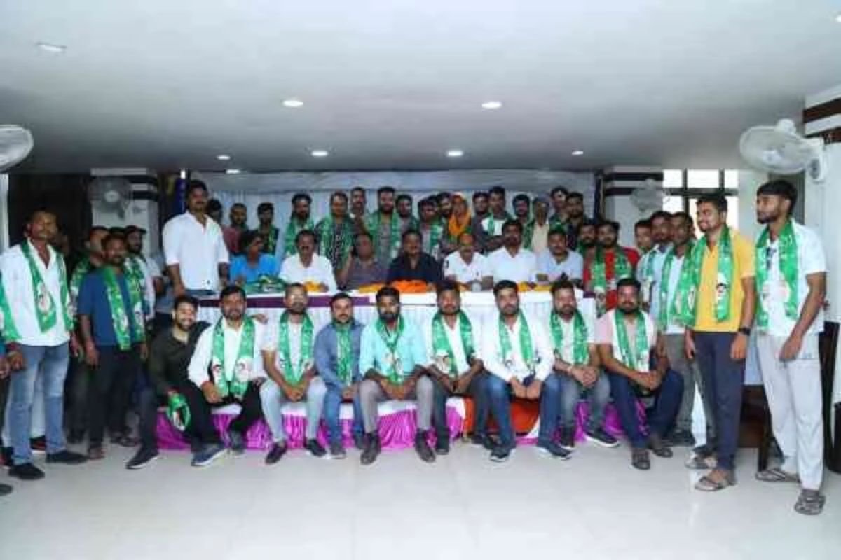 Giridih News: Dozens of BJP Workers Leave BJP to Join JMM