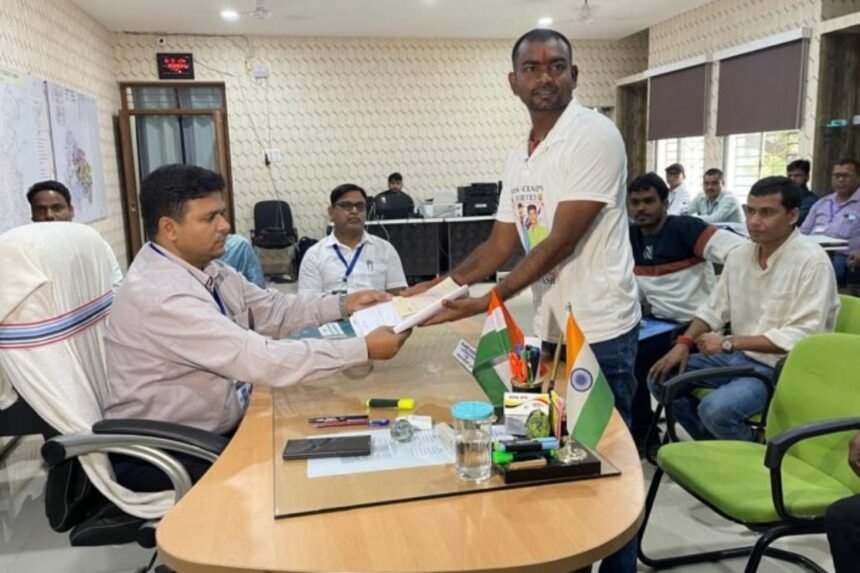 Jairam Mahato filing nomination papers for Dumri constituency with supporters, alongside Nagendra Mahto submitting candidacy for Bagodar.