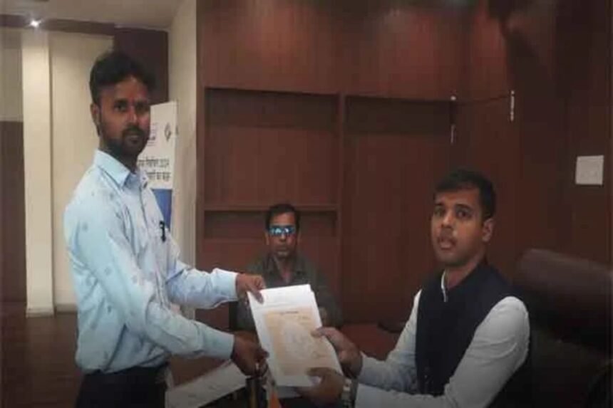 Candidates Sujit Kumar Barnwal and Ajit Kumar Ravi filing nominations for the Jharkhand Assembly elections in Ranchi district.