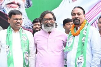 Kedar Hazra and Umakant Rajak Join Jharkhand Mukti Morcha