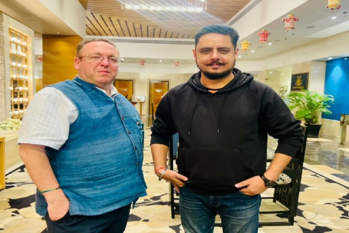 Jharkhand News: JMM Spokesperson Dr. Tanuj Khatri Meets British Deputy High Commissioner Andrew Fleming