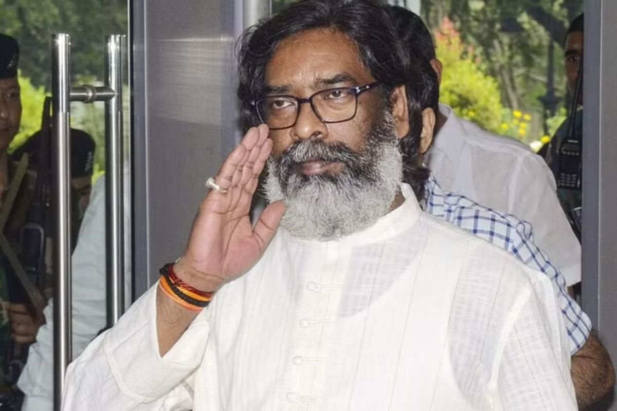 Jharkhand News: Maiya Honorarium Raised to ₹2,500, Jharkhand Mukti Morcha to March in Victory Parade Today