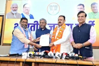 Kamlesh Kumar Singh joining BJP in Jharkhand with Babulal Marandi and Himanta Biswa Sarma