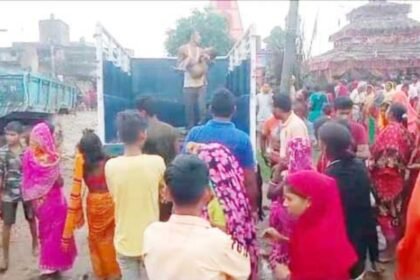 Community mourning in Dharve Navadiha after the tragic lightning strike incident that killed two children.