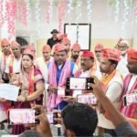 Raghupal Singh, the Samajwadi Party candidate for Manika assembly elections, addressing supporters.