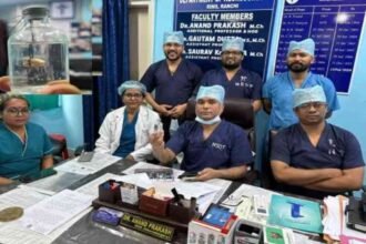 RIMS doctors performing spine surgery to remove a bullet from a young man's spine in Ranchi hospital