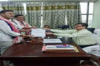 Sudesh Mahto files nomination for Silli Assembly seat with Himanta Biswa Sarma and Neha Mahto present