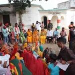 Anju Singh campaigning for better mobile connectivity and infrastructure in Bishrampur.