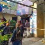 ATM damaged by fire after failed robbery attempt in Khunti, INR 12 lakh cash burned.