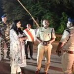 Dhanbad DC Madhavi Mishra and SSP Hardeep P. Janardhan inspecting Maithan Interstate Checkpost for election security at Jharkhand-Bengal border.