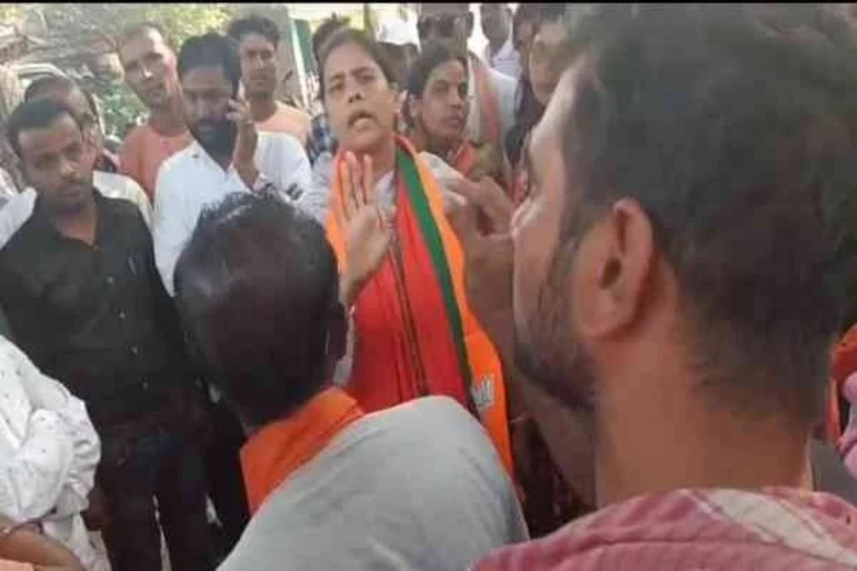 Dhanbad News: Nirsa MLA Aparna Sen Gupta Faces Protest in Dumaria, Forced to Leave