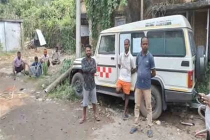 Giridih body found near health center, police investigation underway.