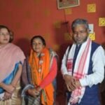 Gita Hazra joins BJP with Union Minister Annapurna Devi and Babulal Marandi ahead of Jharkhand elections.