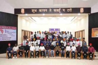 Guru Nanak School Ranchi students participate in Dastar Sajao quiz and essay competition to celebrate Guru Nanak Dev Ji’s 555th Prakash Parv