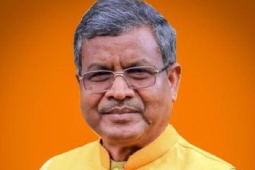 Babulal Marandi congratulates Hemant Soren on taking oath as Jharkhand Chief Minister for the fourth time at Morahbadi Ground in Ranchi.