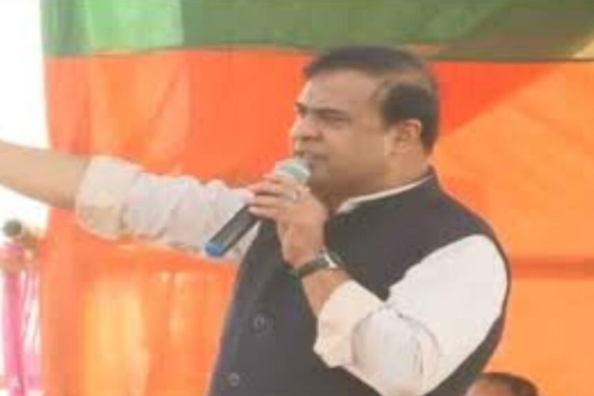 Assam CM Himanta Biswa Sarma addressing a rally in Jharkhand on the importance of Hindu unity.