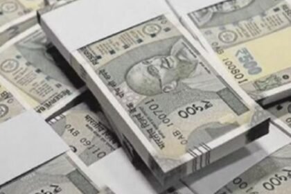 ₹1 lakh seized from vehicle at Dakgarha check post in Ramgarh during routine inspection