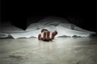 BCCL employee Ganesh Yadav commits suicide in Dhanbad due to financial debt, leaving a grieving family of five daughters and one son.