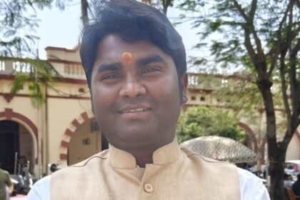 Congress leader Uday Saw shot dead in Hazaribagh, Jharkhand, raising law and order concerns across the state.