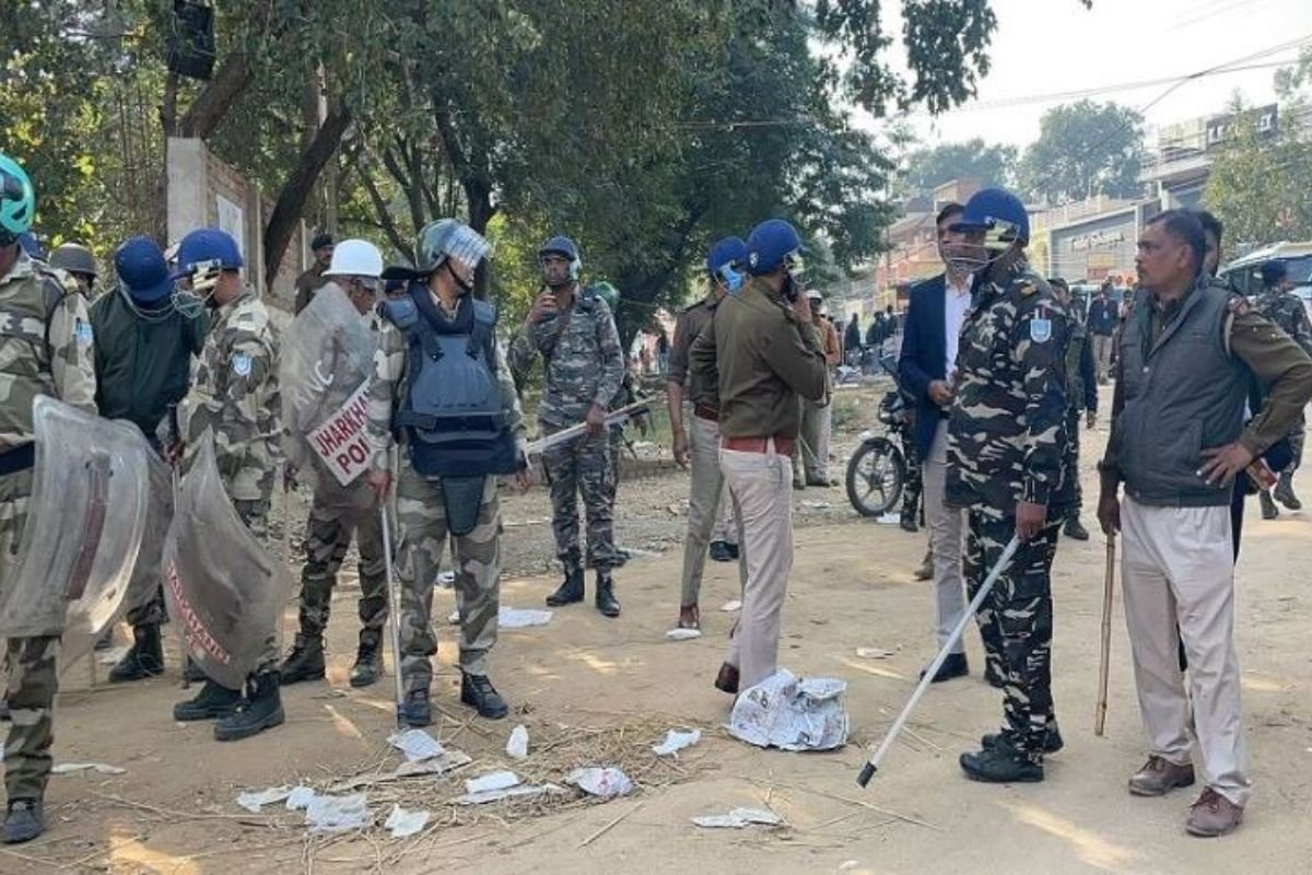 Jharkhand News: Lathicharge at JSSC Office During CGL Protest, Devendra Mahato Detained by Police | JSSC CGL Protest