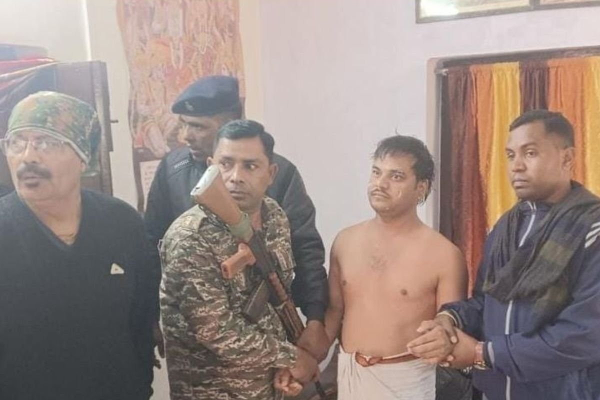 Netarhat News: ACB Cracks Down on Corruption at Netarhat Residential School, Officer Arrested for ₹50,000 Bribe