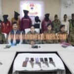 Palamu Police arrest six criminals with illegal weapons and firearms involved in extortion and firing incidents.