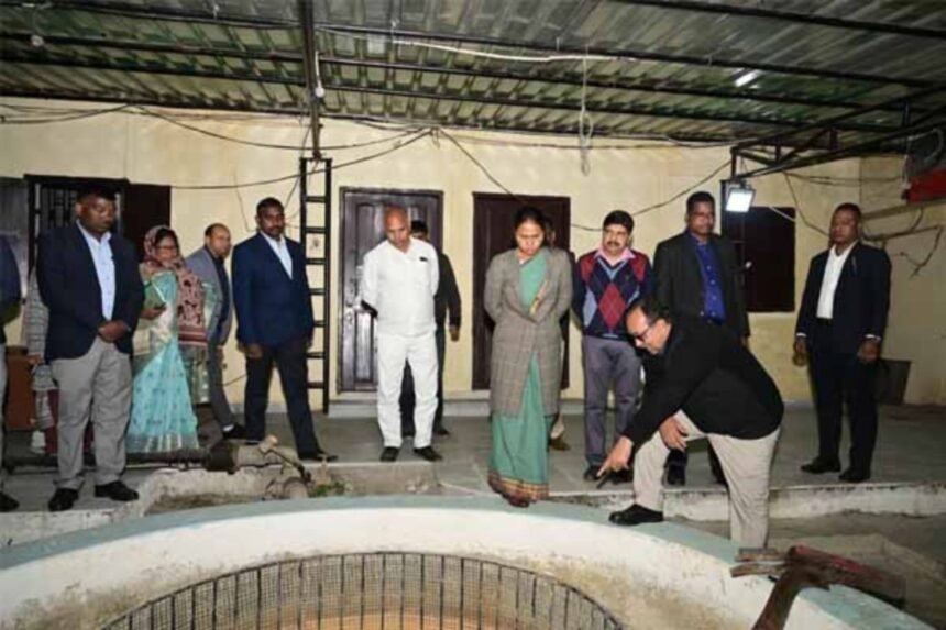 Panchayat-level government ponds in Jharkhand to be managed by local communities under Shilpi Neha Tirkey’s leadership, promoting sustainable fisheries and rural employment.