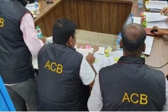 Ranchi Sadar CO Munshi Ram caught red-handed by ACB accepting a bribe in a land dispute case.