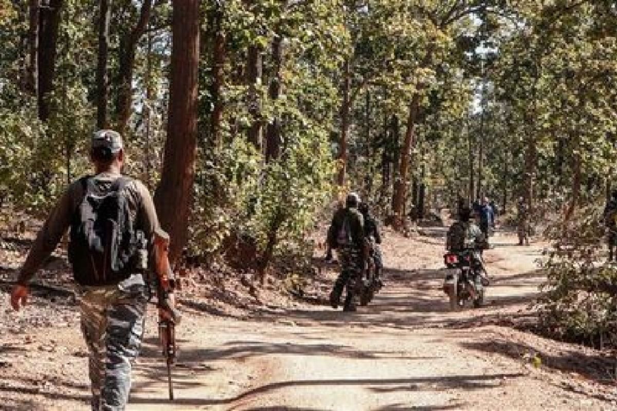 Jharkhand News: Jharkhand Police Arrests ₹2 Lakh Rewarded PLFI Zonal Commander Krishna Yadav