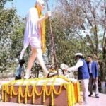 Jharkhand CM Hemant Soren pays tribute to Mahatma Gandhi on his death anniversary at Bapu Vatika in Ranchi.