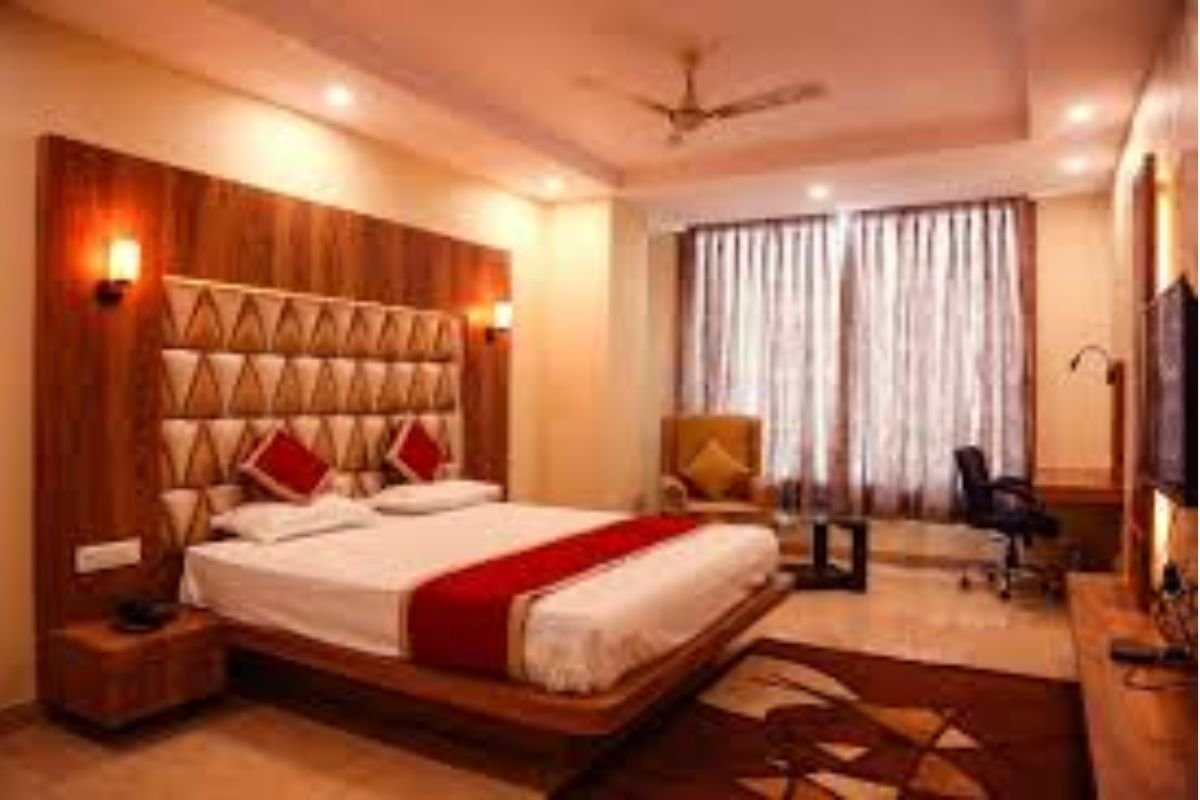 Jharkhand Crime: Tragic Death of Danish Islam in Ranchi Hotel After Spending Night with Girlfriend