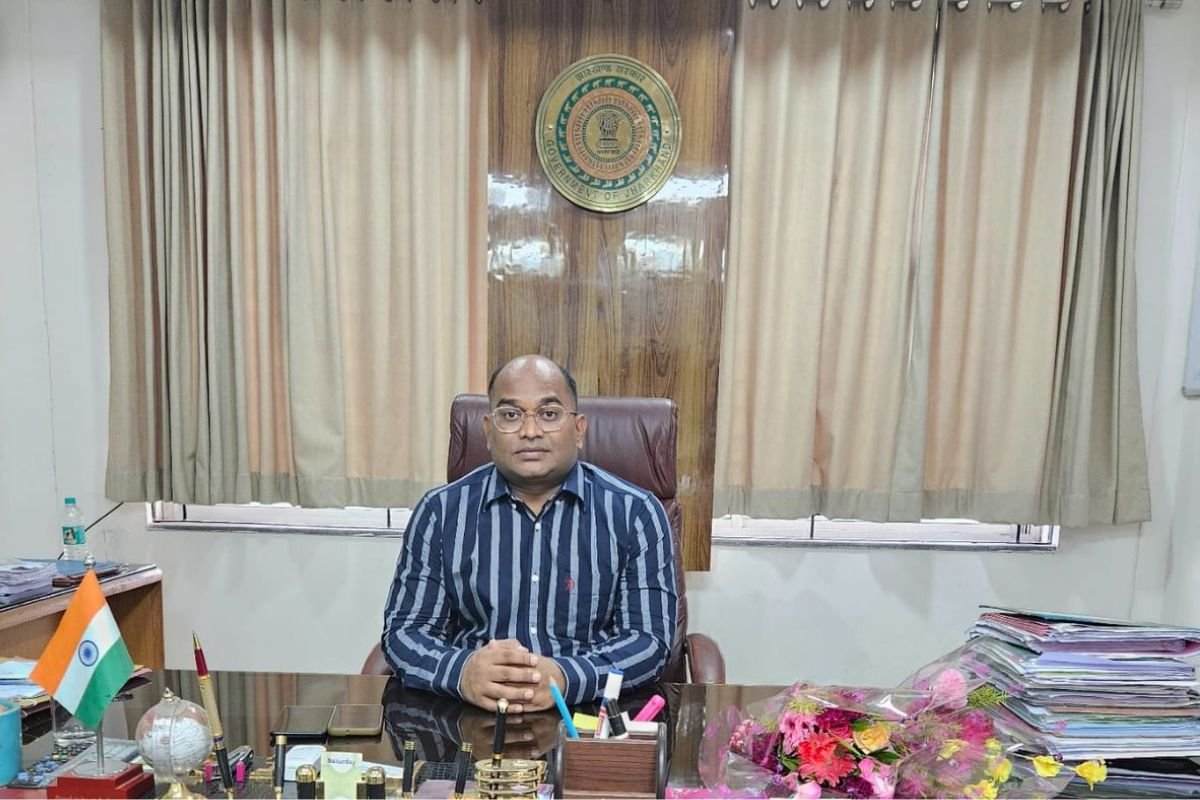 Former Hazaribagh SDO’s Affair & Suspicious Death: Ex-SDO’s Alleged Affair Exposed as Police Submit 36-Page Diary in HC