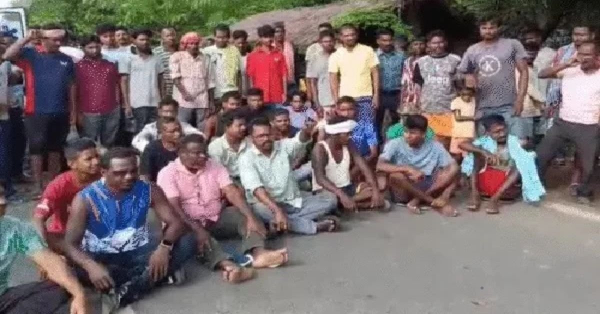 Chaibasa Road Accident: 10-Year-Old Child Crushed by Truck, Villagers Block Main Road in Protest