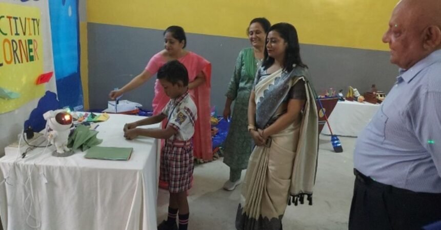 Kindergarten students presenting projects at DPS Jamshedpur exhibition 2025
