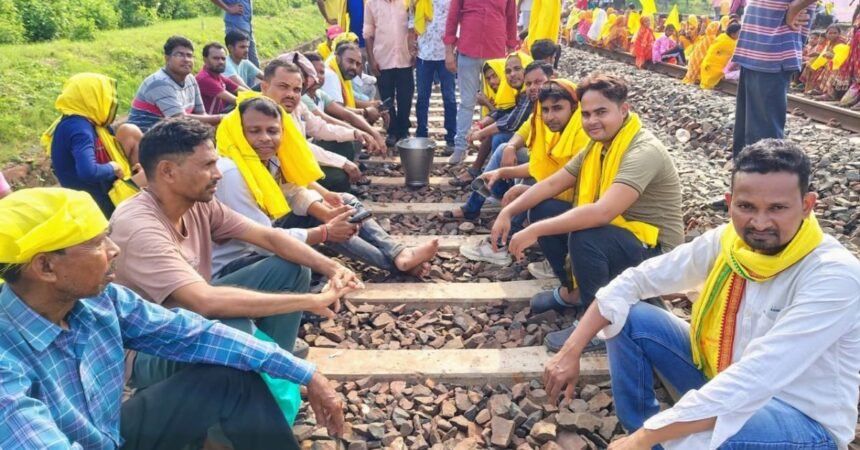 Kurmi protest in Jharkhand blocks rail services, demand ST status