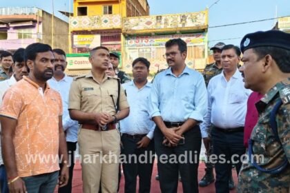 Latehar DC Utkarsh Gupta and SP Kumar Gaurav inspecting Durga Puja pandals 2025