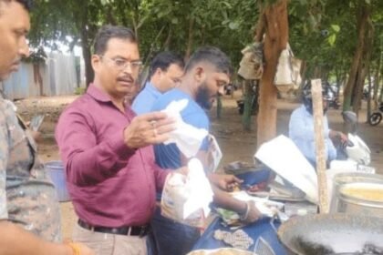 Ranchi Municipal Corporation crackdown on single-use plastic during anti-plastic drive