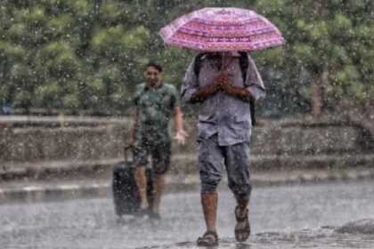 Heavy rain alert in Jharkhand as IMD issues yellow warning for 10 districts