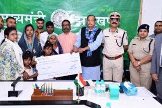 CM Hemant Soren provides financial aid to martyrs’ families in Jharkhand