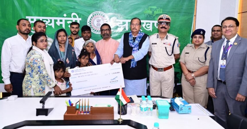 CM Hemant Soren provides financial aid to martyrs’ families in Jharkhand