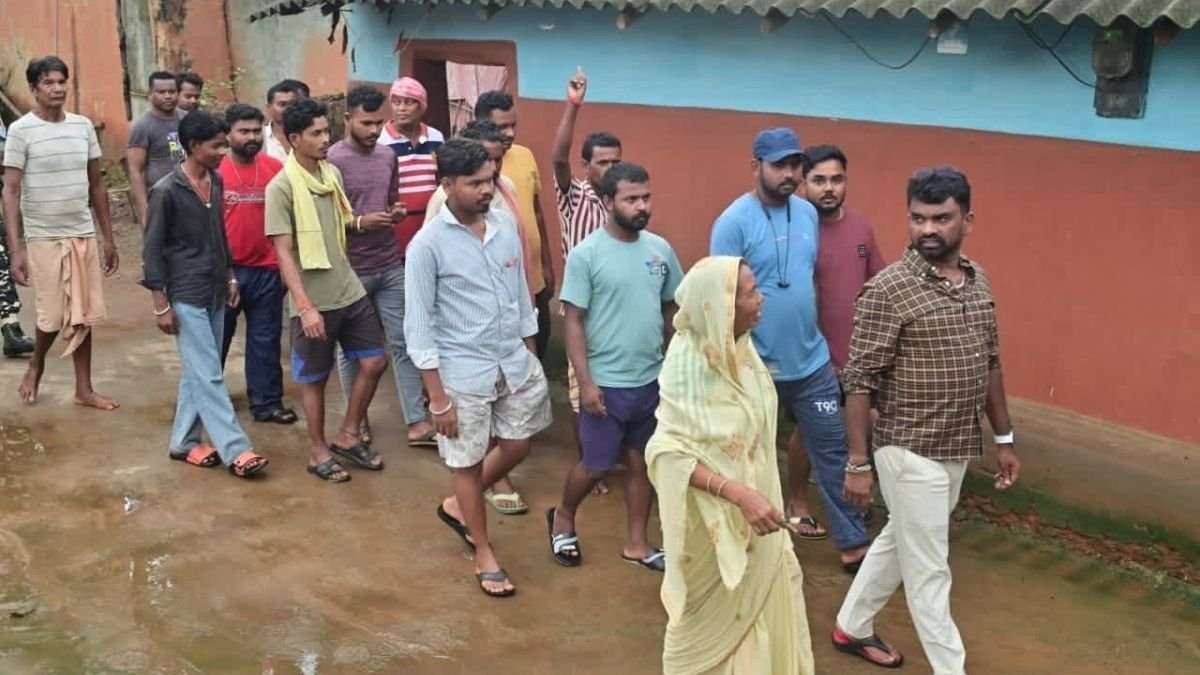 Jamshedpur News: JMM Takes MMDR Amendment Bill Campaign to Villages in Potka