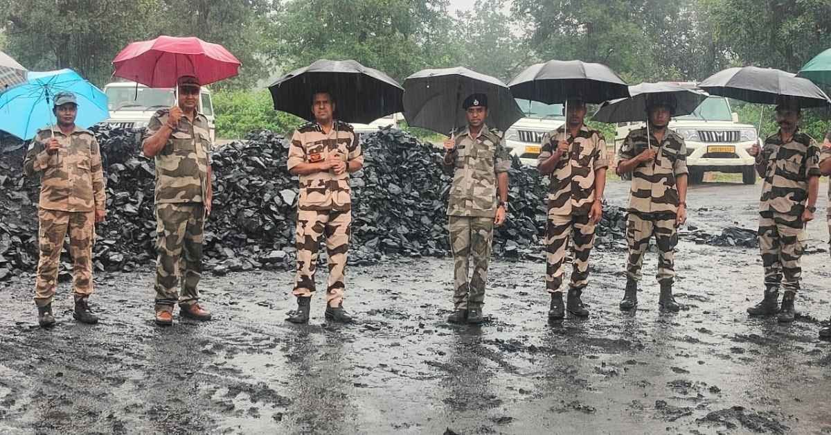 Hazaribagh News: CISF seizes 113.32 tonnes of allegedly illegal coal in Barkagaon